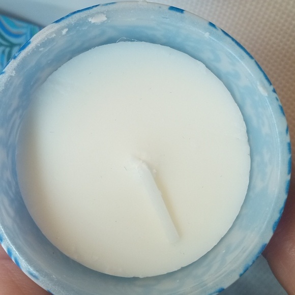 LILLY PULITZER VOTIVE CANDLE SET - Picture 7 of 13